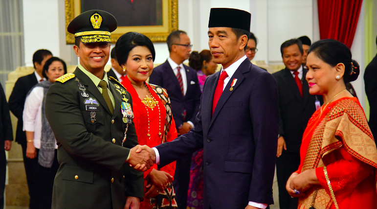 Jokowi: Besok pelantikan Panglima TNI, belum ada reshuffle kabinet