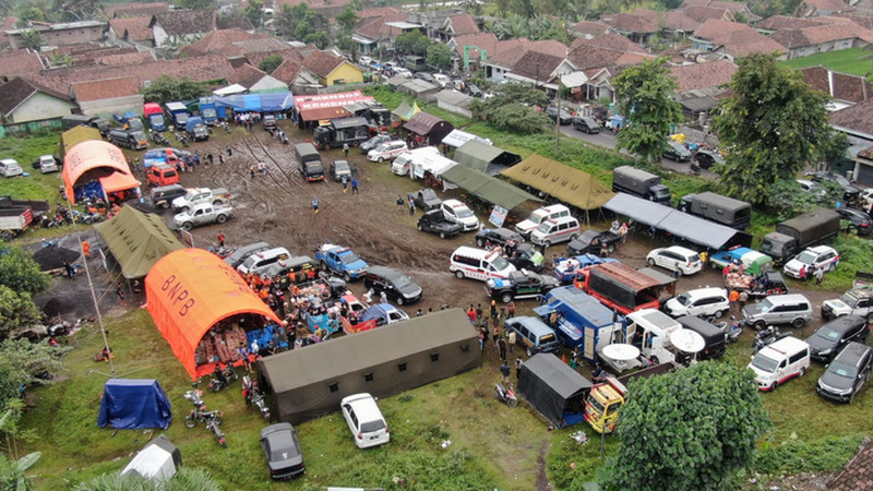 Pencarian korban hilang erupsi Semeru ditargetkan sepekan