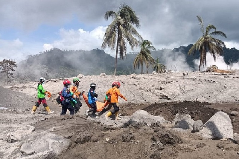 Korban jiwa erupsi Gunung Semeru menjadi 48