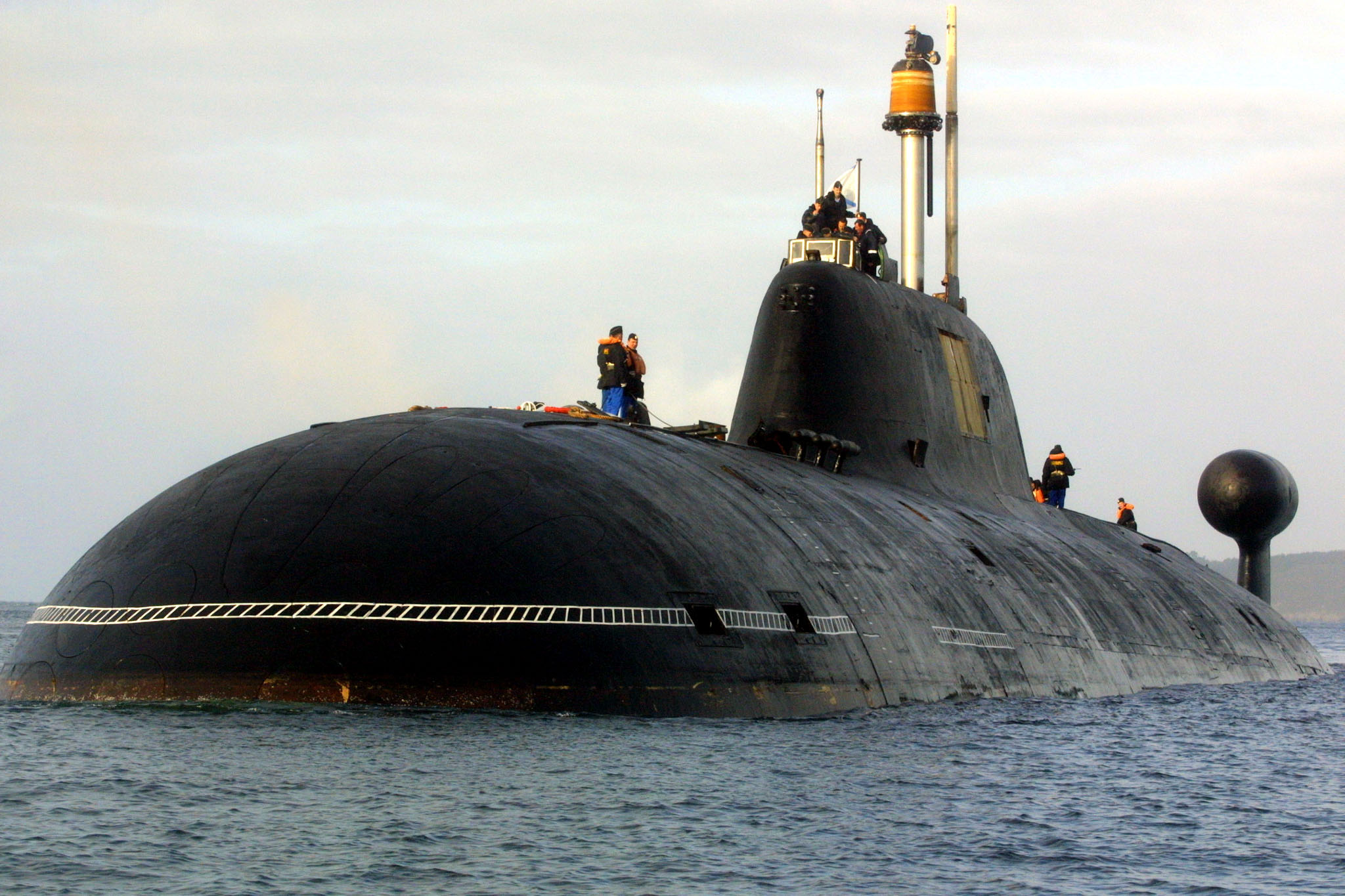 Vladimir Putin resmikan dua kapal selam baru bertenaga nuklir Rusia