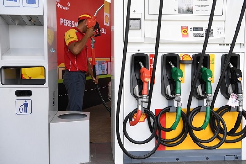 Shell Indonesia naikkan harga BBM, bagaimana dengan Pertamina?