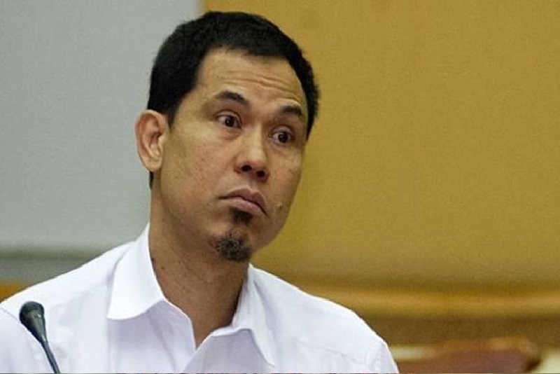 Jaksa tuntut Munarman 8 tahun penjara