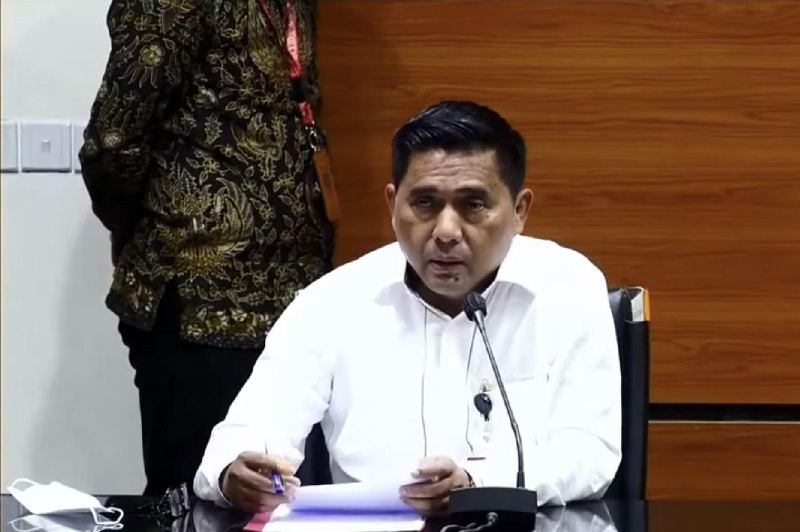 KPK tetapkan mantan Gubernur Riau jadi tersangka korupsi