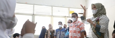 PTM dimulai, Wawali Kota Makassar pantau skrining kesehatan siswa SD