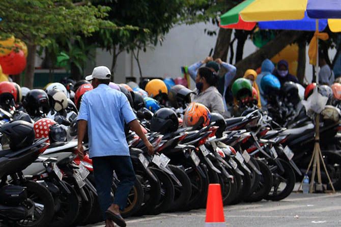 75 juru parkir Kota Parepare ikuti pelatihan pelayanan