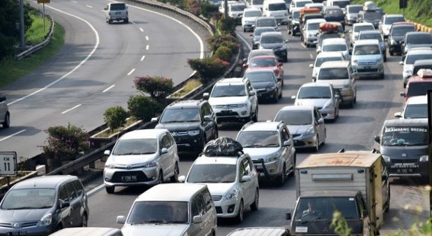 Personel lalu lintas ditambah untuk atasi Jakarta yang kembali macet