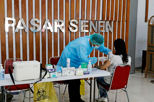 PT KAI  buka layanan vaksinasi di Stasiun Senen dan Gambir