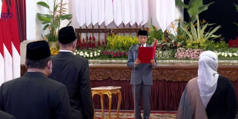 Sah, Jokowi lantik anggota KPU-Bawaslu periode 2022-2027