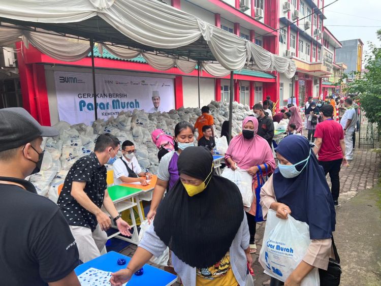 Erick Thohir siapkan 40.000 paket sembako murah di Jabobetabek
