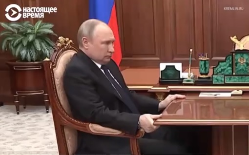 Barat gosipkan gestur Putin di video: Ada tanda-tanda Putin sedang sakit saraf 