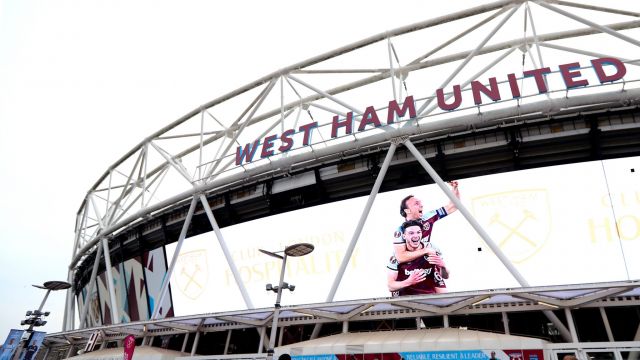 Suporter West Ham serang 2 wartawan Jerman di Stadion London