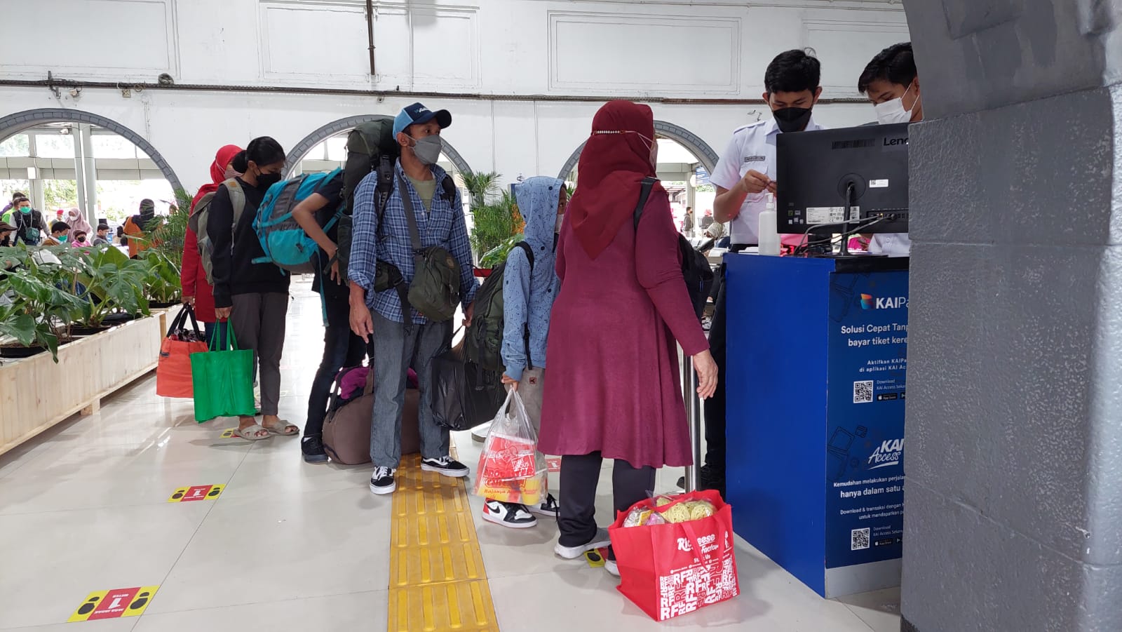 KAI Daop 1 Jakarta amankan puluhan barang penumpang yang tertinggal