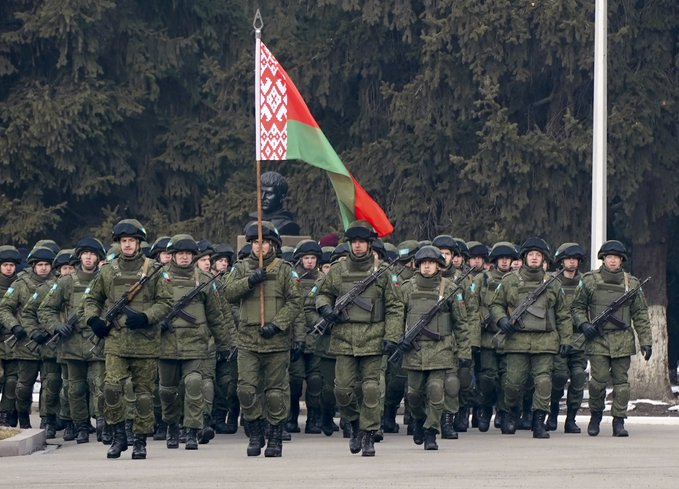 Belarusia persiapkan pasukan  di tengah isu Putin akan menyatakan perang habis-habisan di Ukraina