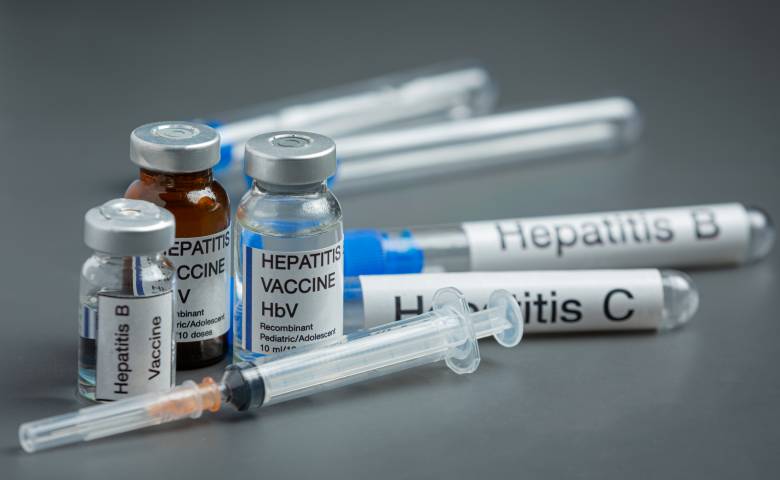Kemenkes: Tak ada kaitan vaksinasi Covid-19 dengan hepatitis akut
