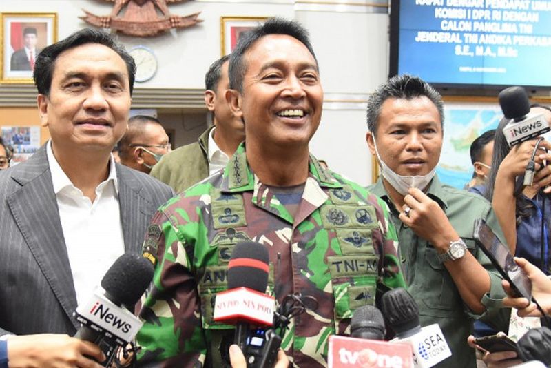 Panglima TNI didesak jelaskan penghentian kasus korupsi pembelian helikopter