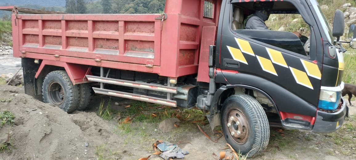 Sopir truk di Papua hilang usai tembakan KKB