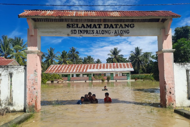 110 rumah warga dan lahan pertanian di Mamuju Tengah terendam banjir