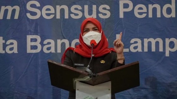 Presiden izinkan lepas masker, Wali Kota Bandar Lampung pastikan di ruang tetutup tetap pakai