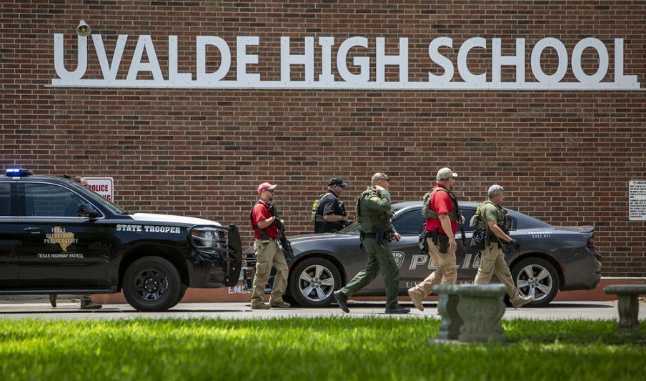 Penembakan di sekolah Texas tewaskan 18 anak dan 3 dewasa