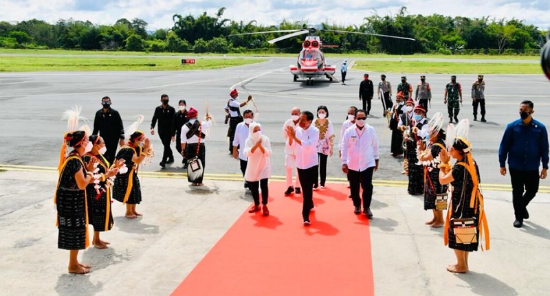 Jokowi, presiden pertama yang kunjungi Ngada