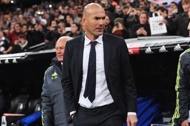  Zinedine Zidane menuju Paris Saint-Germain?
