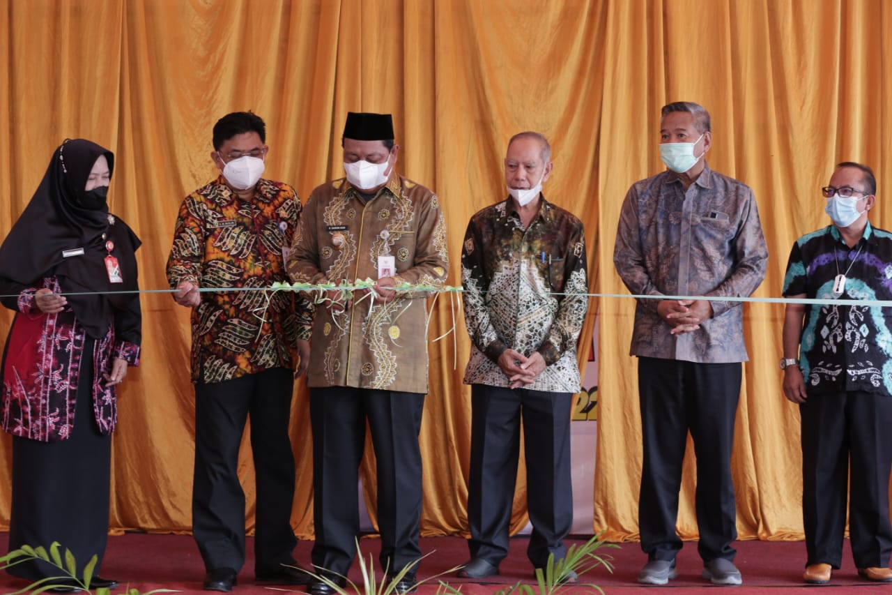 Tingkatkan kualitas pendidikan, Gubernur Kalsel resmikan Universitas Borneo Lestari