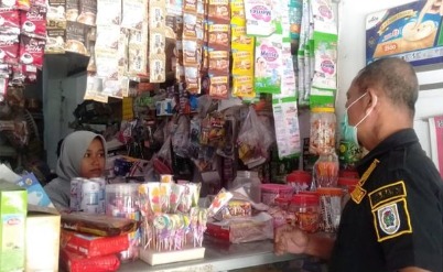 Berantas peredaran rokok ilegal, Satpol PP Klaten gelar sosialisasi Sasar Warung