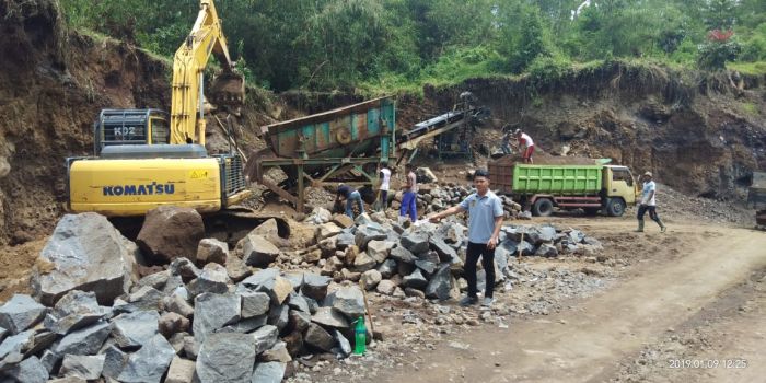 Aktivitas angkutan rusak jalan desa, DPMPTSP Klaten tutup tambang galian C Bayat