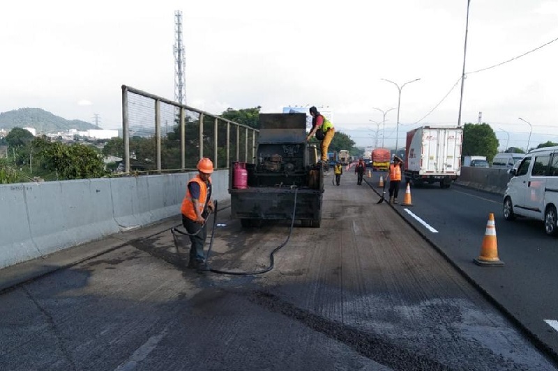 Jasamarga akan perbaiki ruas Tol Cipularang, cek jadwal dan lokasinya