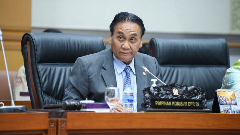 Jawab Mahfud MD, Bambang Pacul: Menko bukan menteri komentator