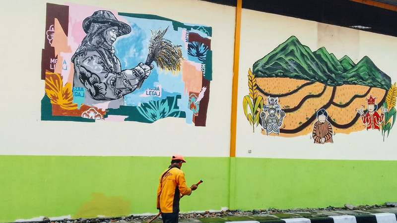 Seniman buat mural di PIBC bertema <i>gemah ripah loh jinawi</i>