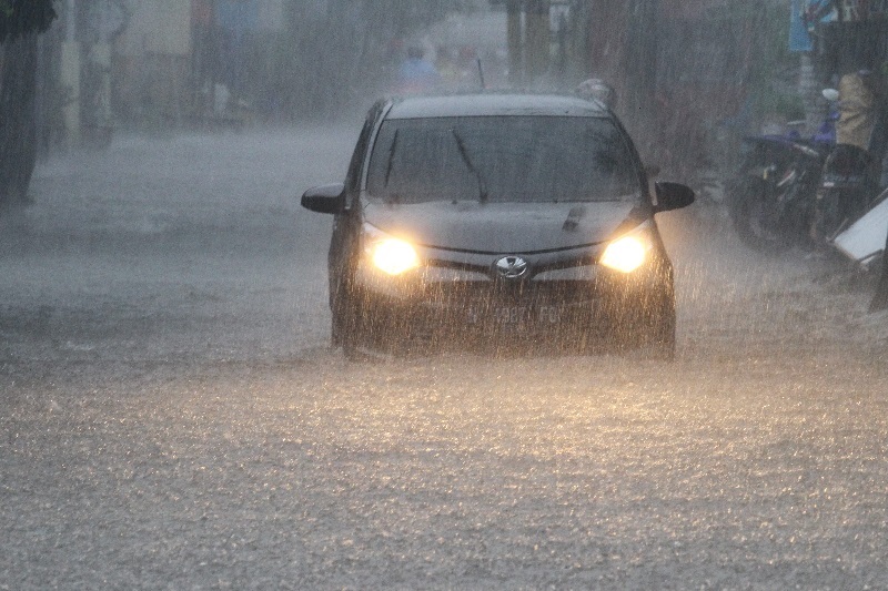 Musim hujan datang lebih cepat, BNPB: Waspadai banjir!