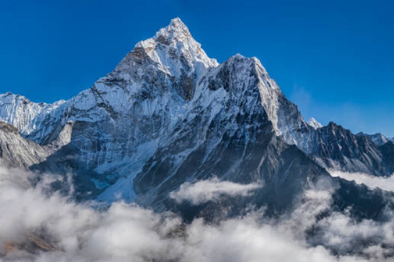  10 orang tewas akibat longsoran salju di Himalaya India