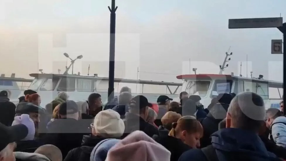 Rusia mengevakuasi warganya di wilayah Kherson