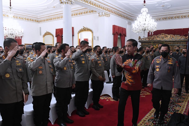 Kumpulkan petinggi Polri, Jokowi ingin menunjukkan kesederhanaan