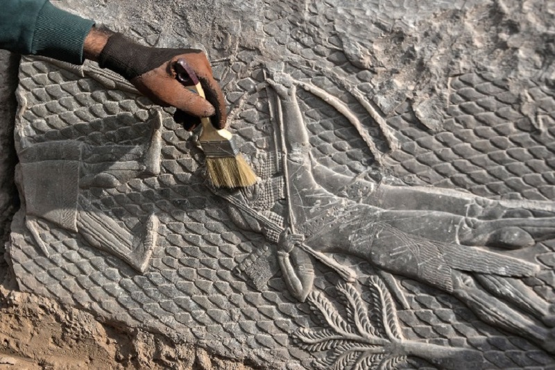 Ukiran batu kuno berusia 2.700 tahun ditemukan di Irak