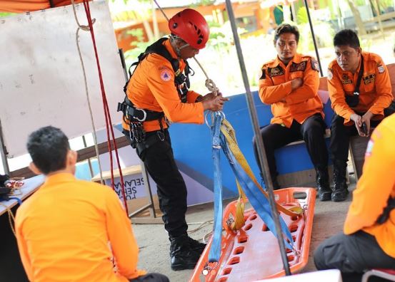 BPBD Kota Makassar siapkan tim dan alat rescue hadapi cuaca ekstrem