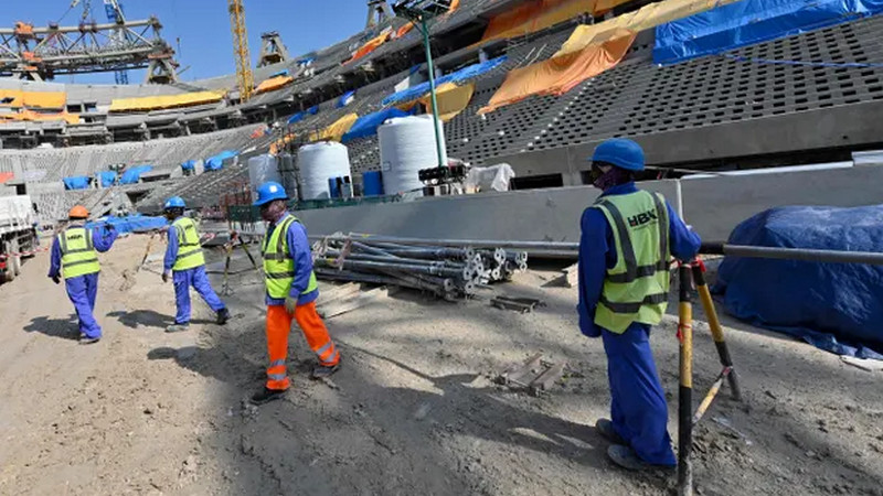 Keluarga pekerja korban proyek Piala Dunia 2022 tuntut kompensasi US$440 juta