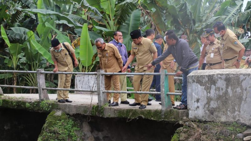 Wabup Jombang respons cepat rusaknya jembatan Desa Sukodadi Kabuh