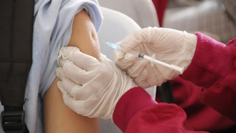 Penerima vaksin Covid-19 bertambah saat Natal 2022