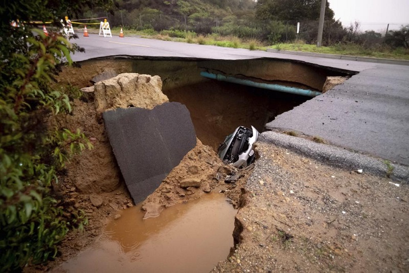 Jutaan orang di California masih di bawah peringatan bahaya banjir