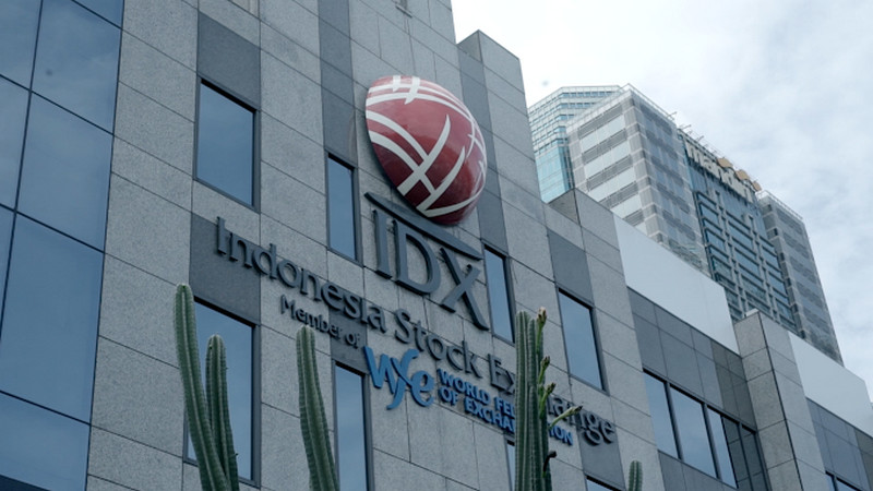 Pasar saham Indonesia diprediksi positif pada 2023, ini sektor prospektif