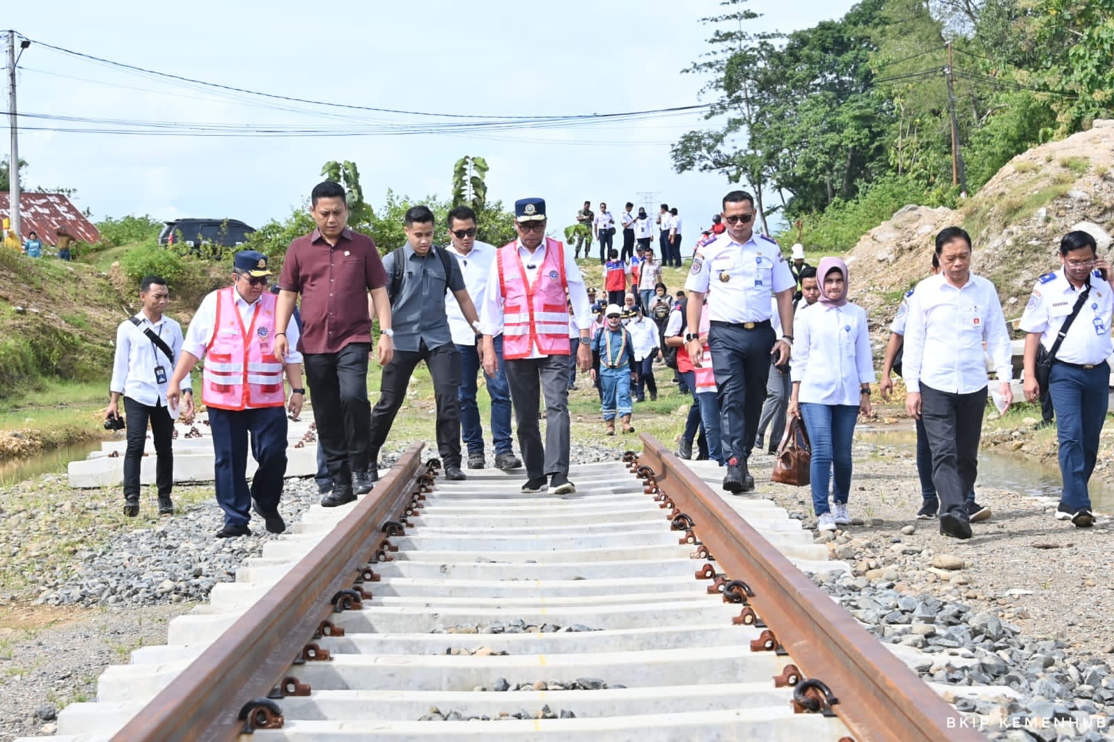 Kemenhub segera tuntaskan kendala pembebasan lahan jalur kereta Makassar-Parepare