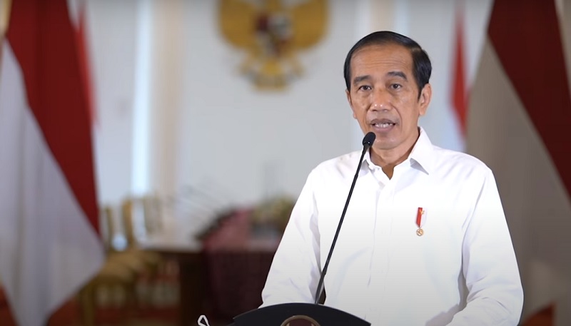 Jokowi singgung ekspor bauksit hingga timah: Terlalu nyaman ekspor mentahan