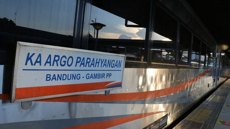 Kereta cepat segera beroperasi, politikus NasDem minta KA Argo Parahyangan tak disetop 