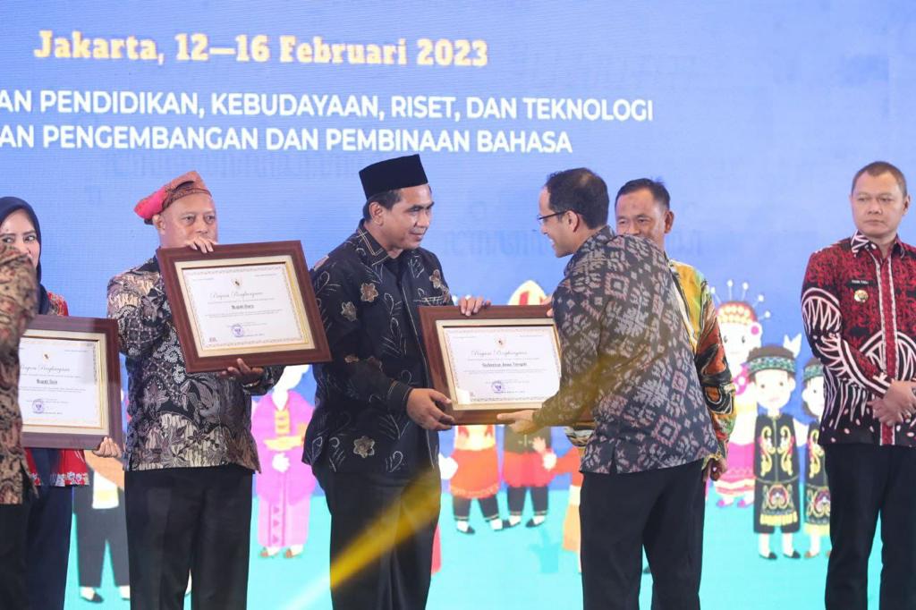 Terapkan bahasa Jawa tiap Kamis, Pemprov Jateng dapat penghargaan Mendikbud Ristek