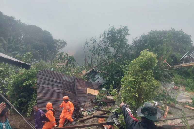 Update tanah longsor di Natuna: 47 orang dinyatakan hilang