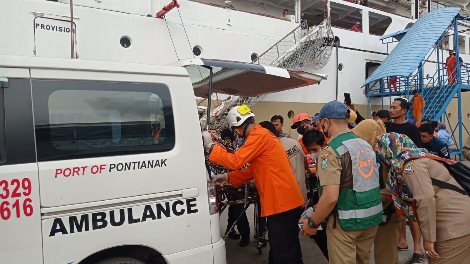 Tiga korban longsor berobat ke Pontianak, satu meninggal