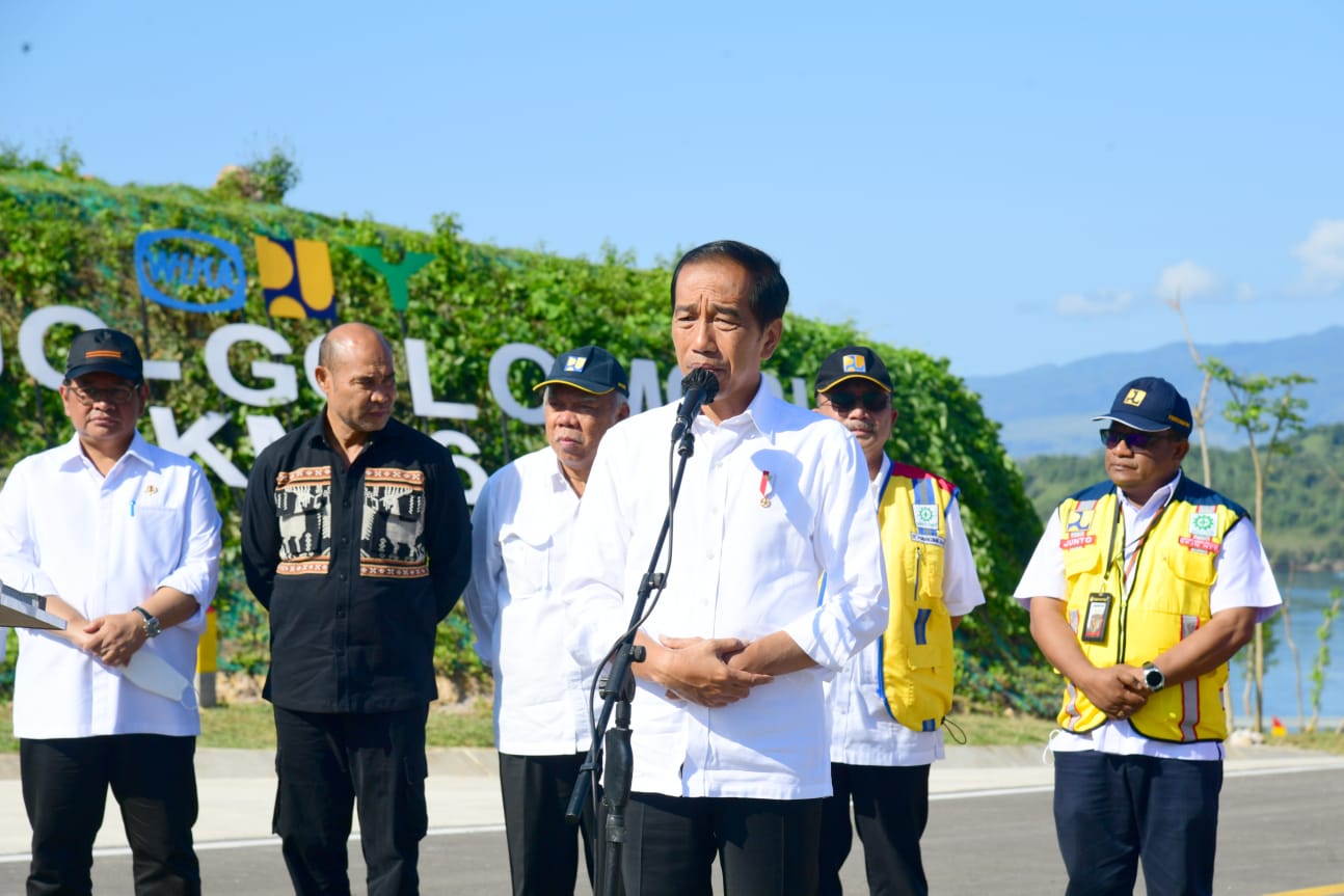 Presiden Jokowi resmikan jalan akses Labuan Bajo-Golo Mori