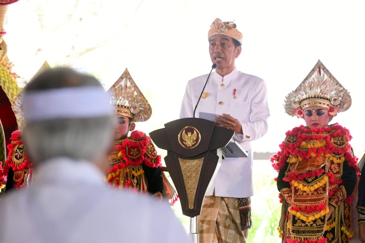 Jokowi singgung APBN dipakai beli produk impor